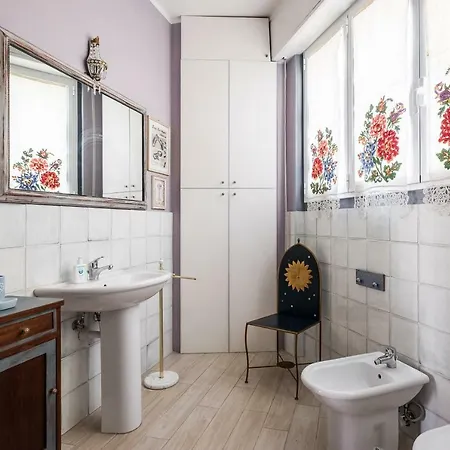 La Casa Dei Fiori Daire *