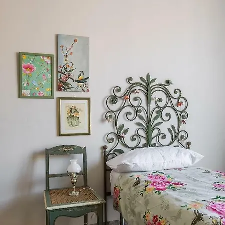La Casa Dei Fiori Daire Bolonya